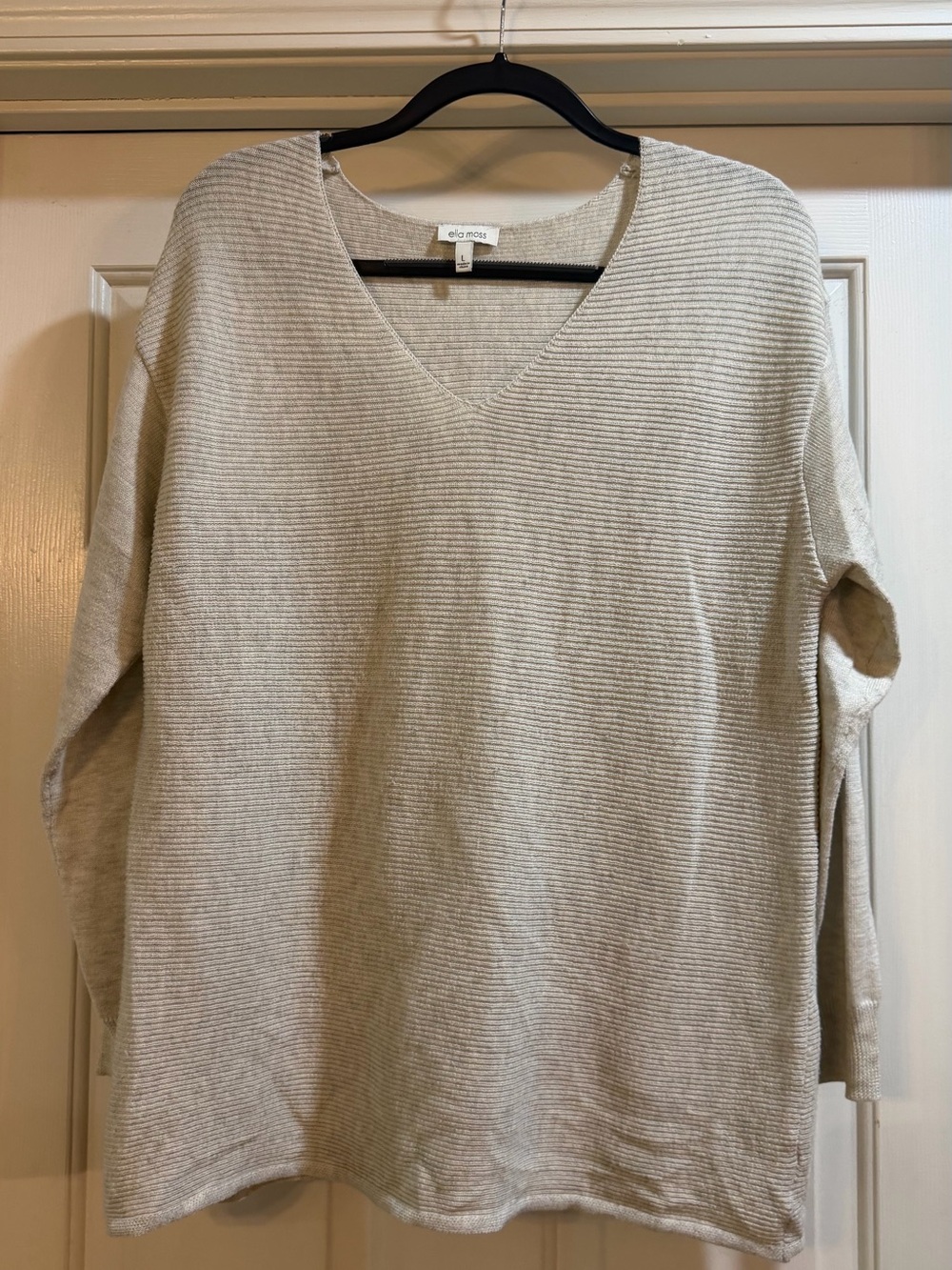 Ella Moss Heathered Grey Cream V-Neck Ribbed Sweater #fall #cozy